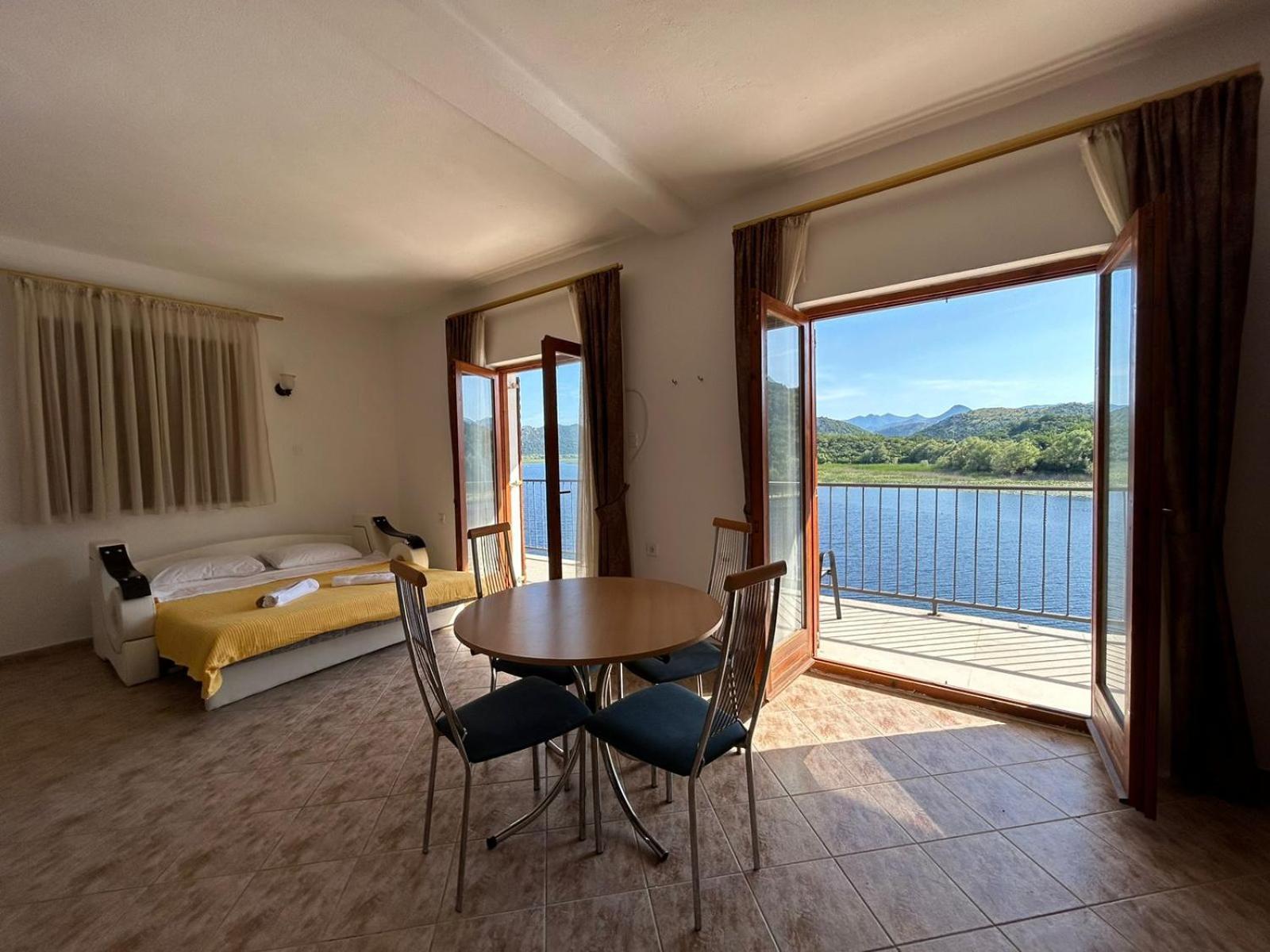 Sunny Terraces Apartment Cetinje Ngoại thất bức ảnh